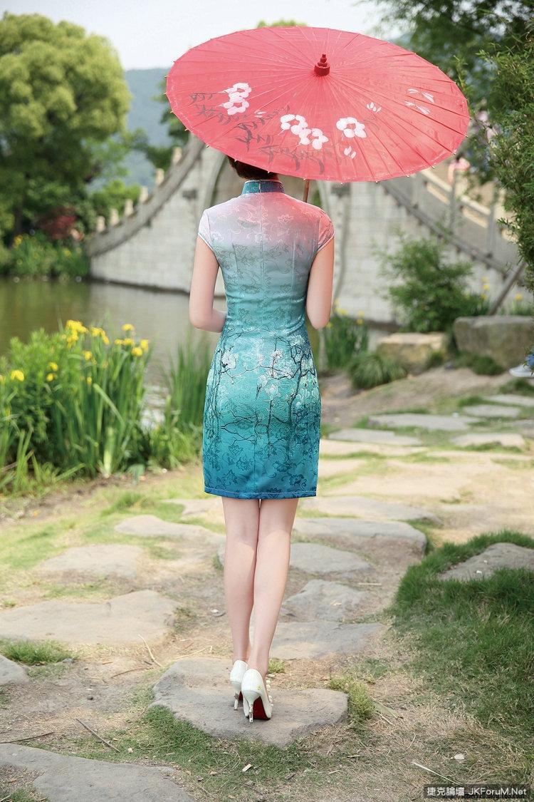 网路收集!!!旗袍美腿系列(78)