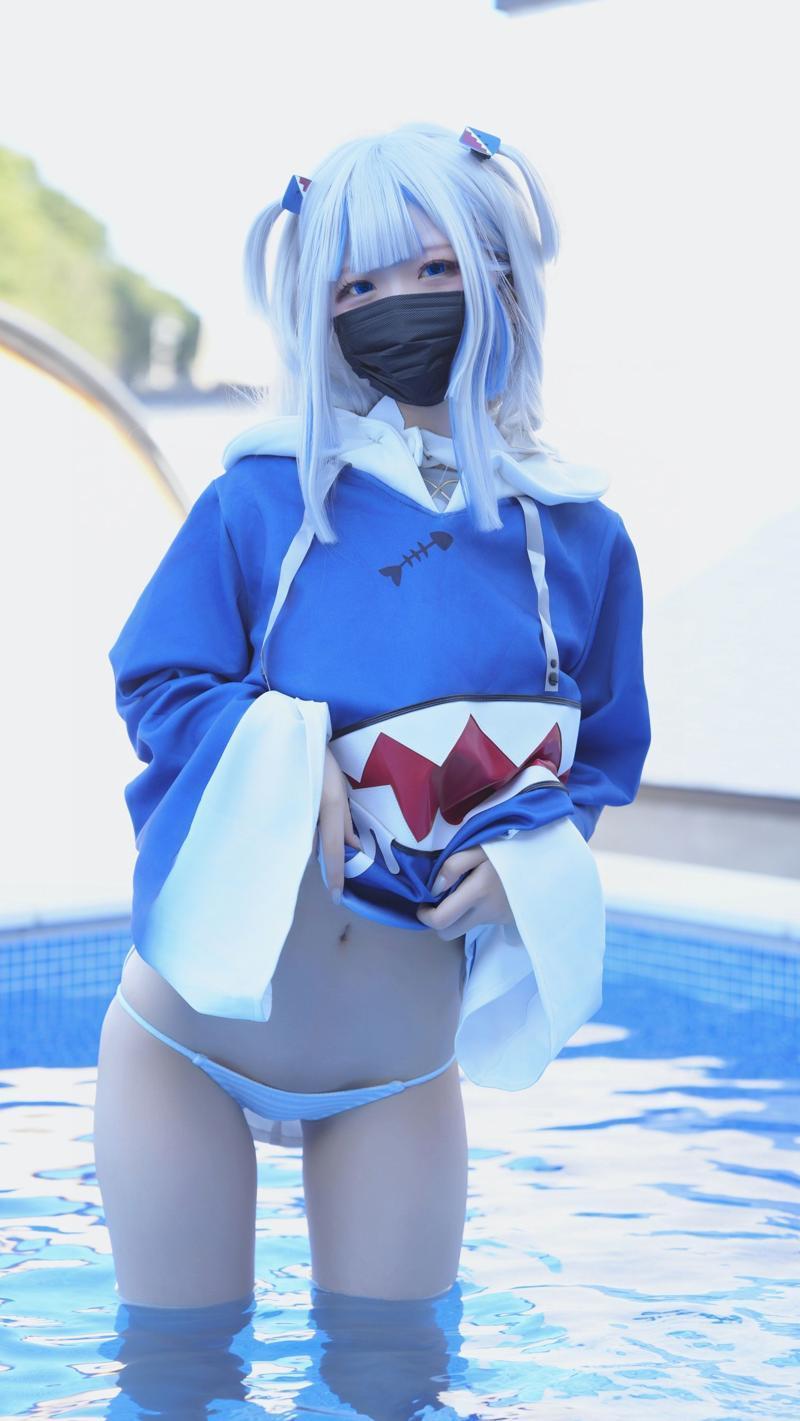 [Cosplay] Hamusuke ハムスケ – ぐらぐらキュート♡ ちびサメの水游び!(27)