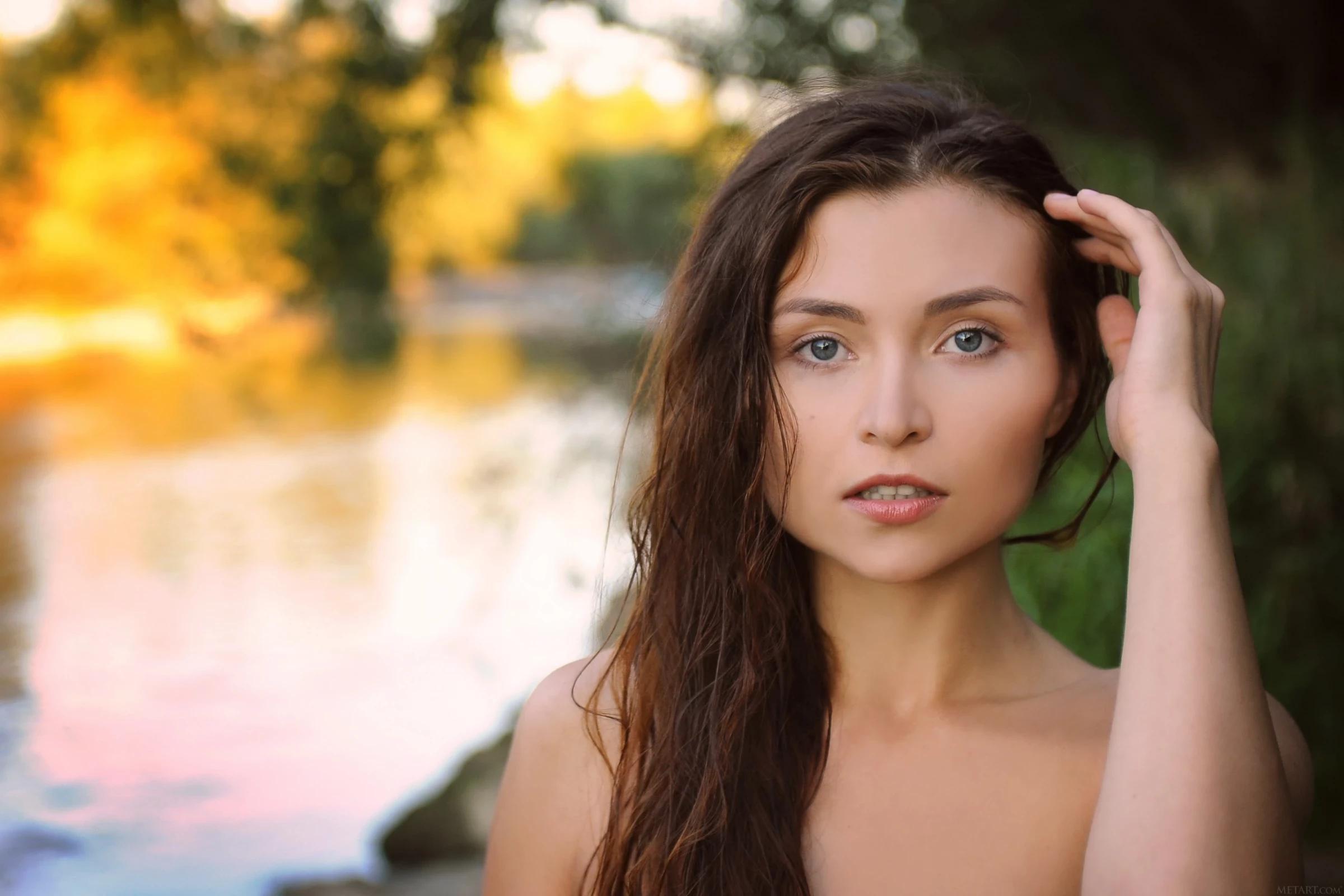 Berenice - Presenting (122P)(42)