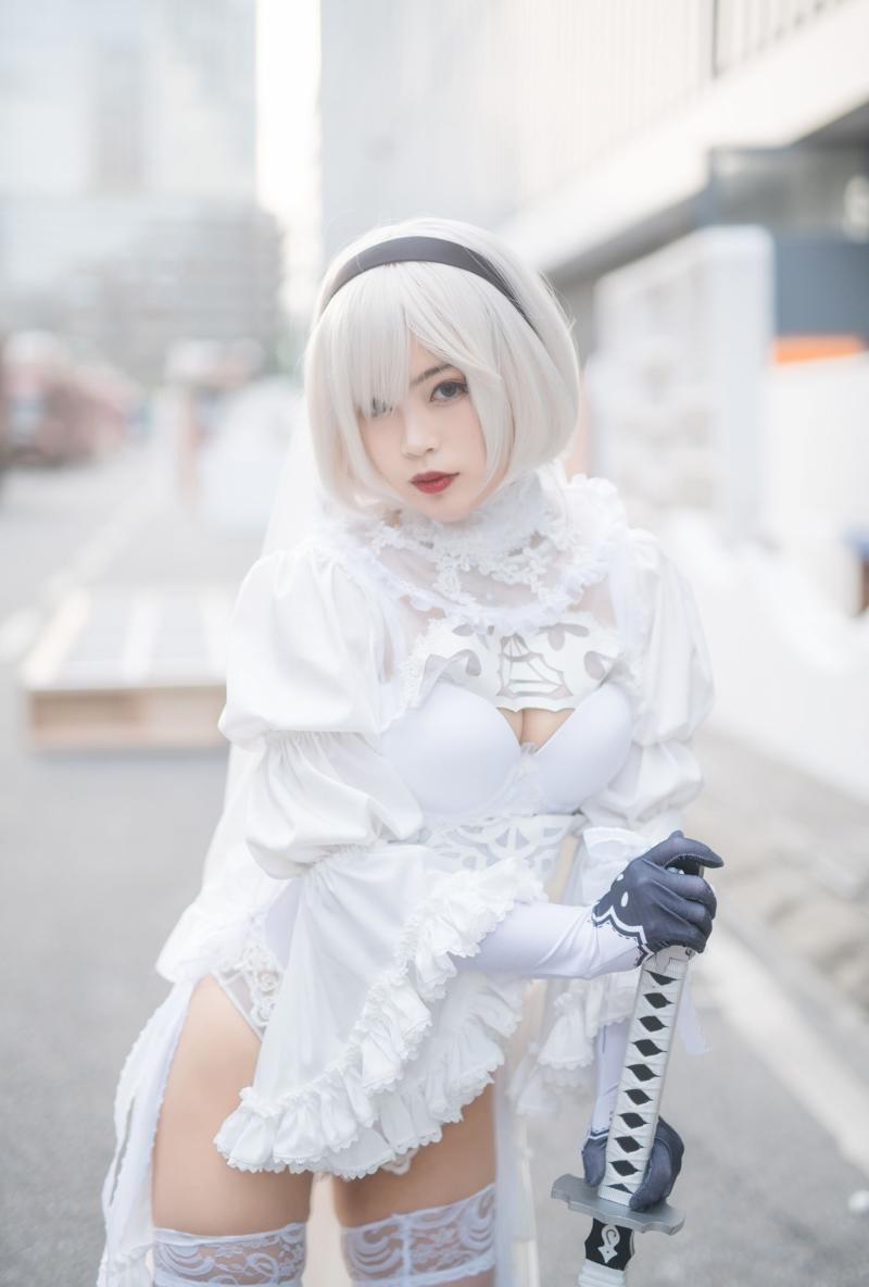 [Cosplay] Niyeye 白烨烨 – 2B Black & 2b White 黑白(115)