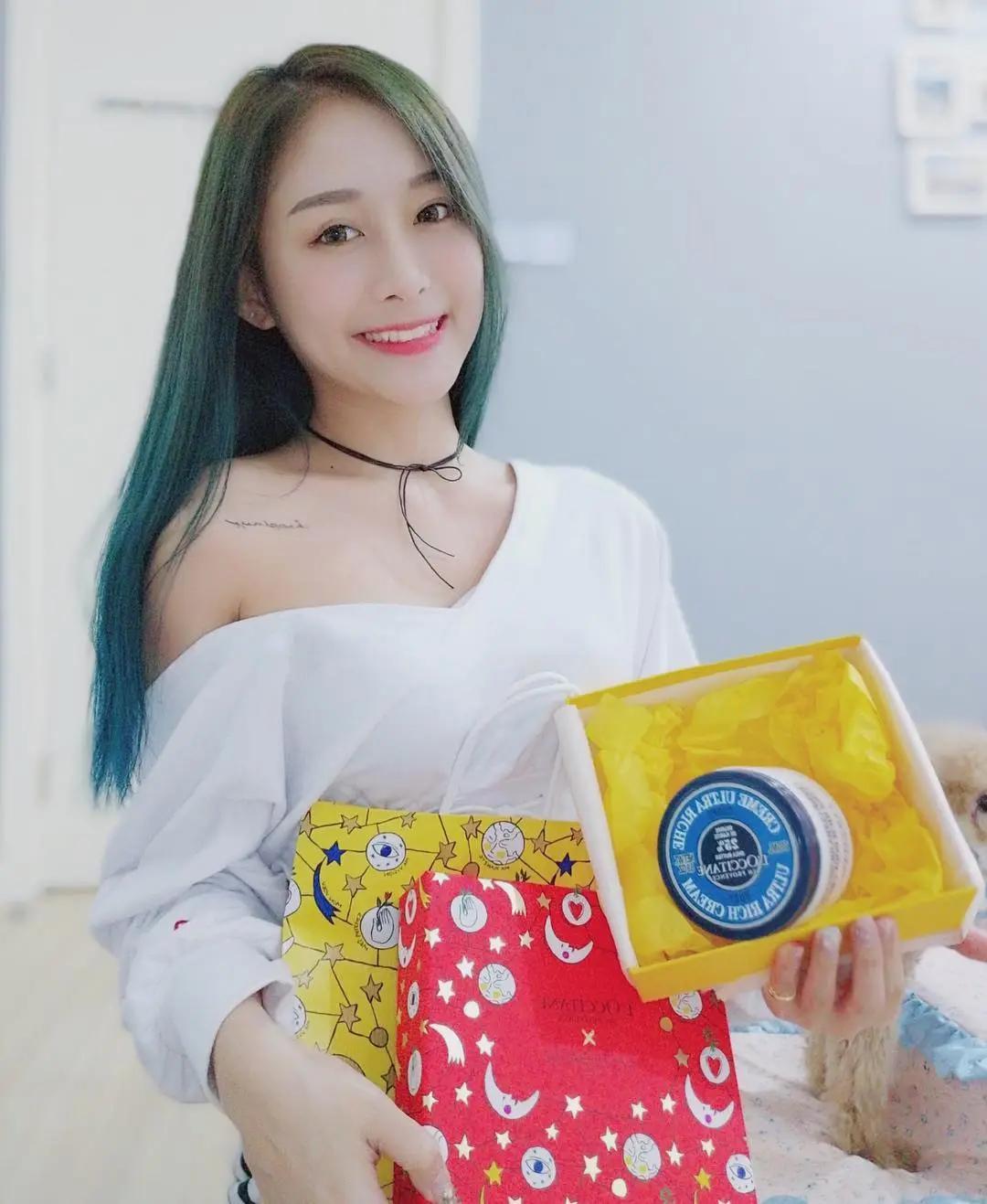 马来女团成员 Stella Chen(11)