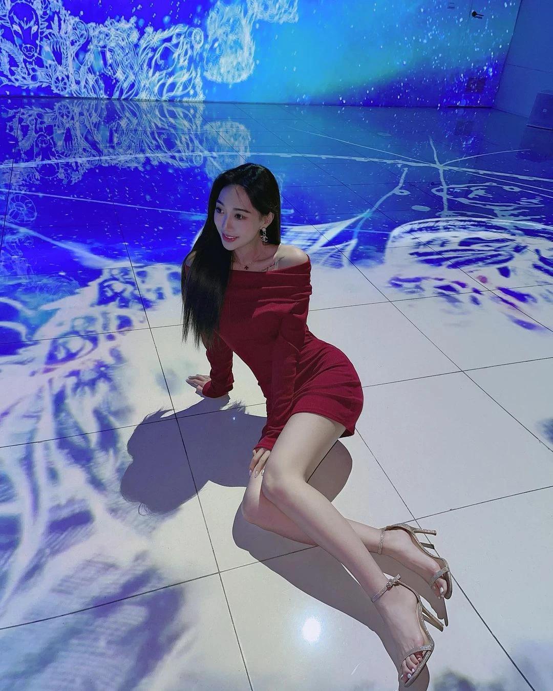 後勁太強 「璇璇_syuan」纖細身材曲線 (30P)(14)