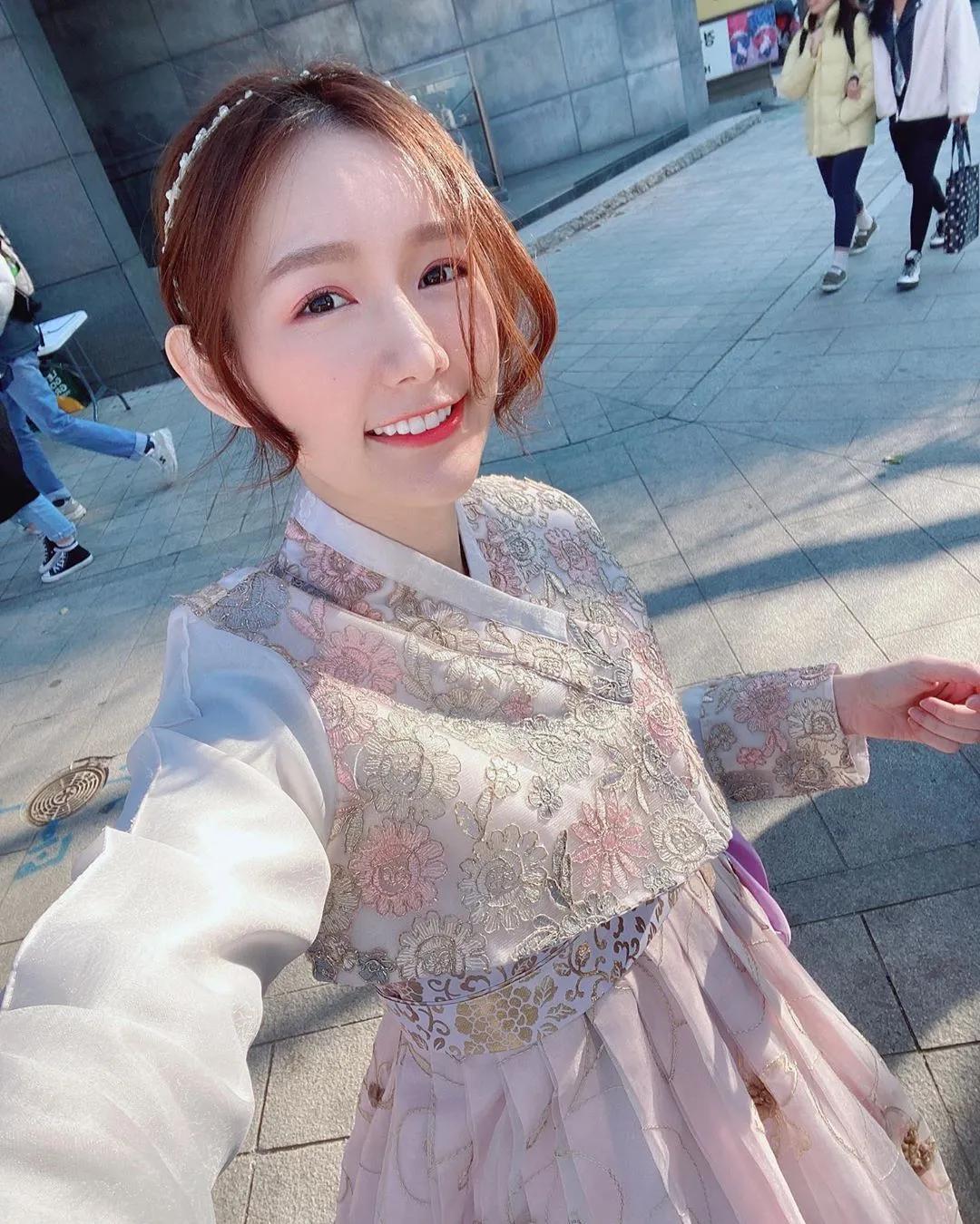 Mida圣媛 双腿超白皙！颜值太动人(12)