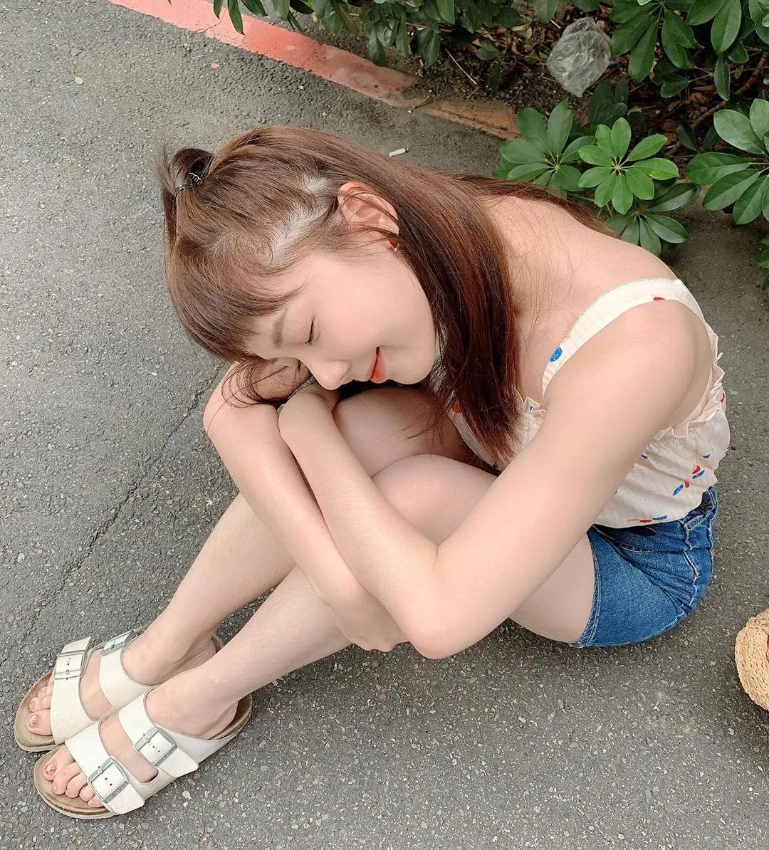 黄圆元 芭比娃娃的电眼+圆浑隐乳....想征服(3)