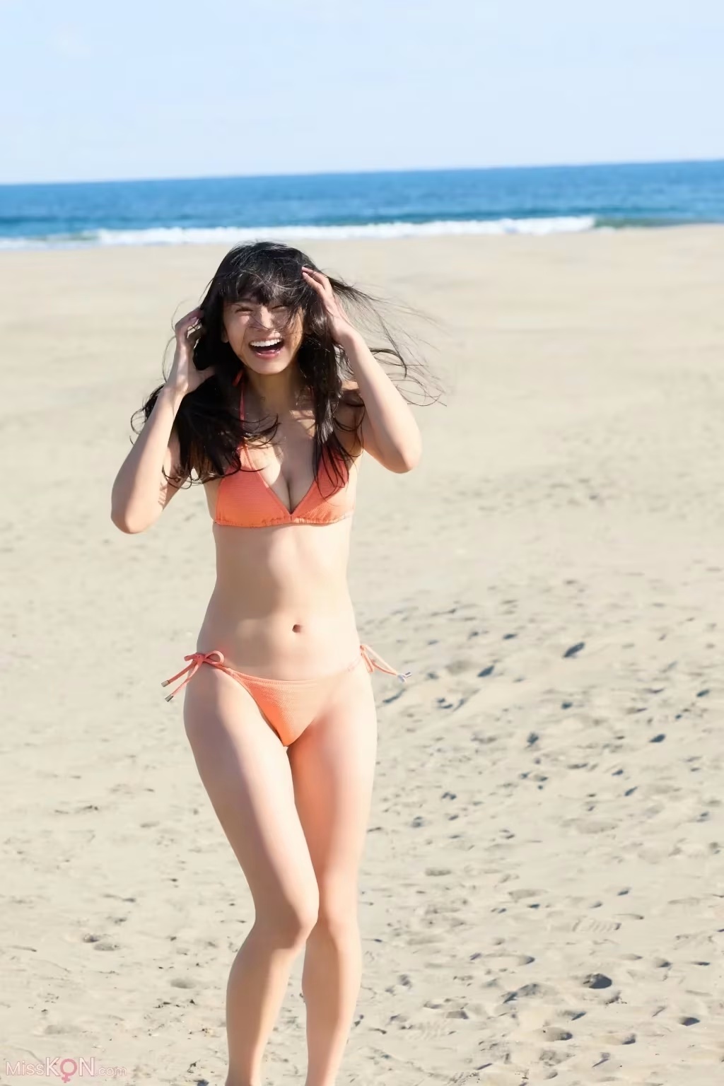 [JP] Nanako Aizawa (相沢菜々子)： FRIDAYデジタル寫真集 春色のミューズ Vol.1 (84 photos) - ( Page 1 / 2 )(8)