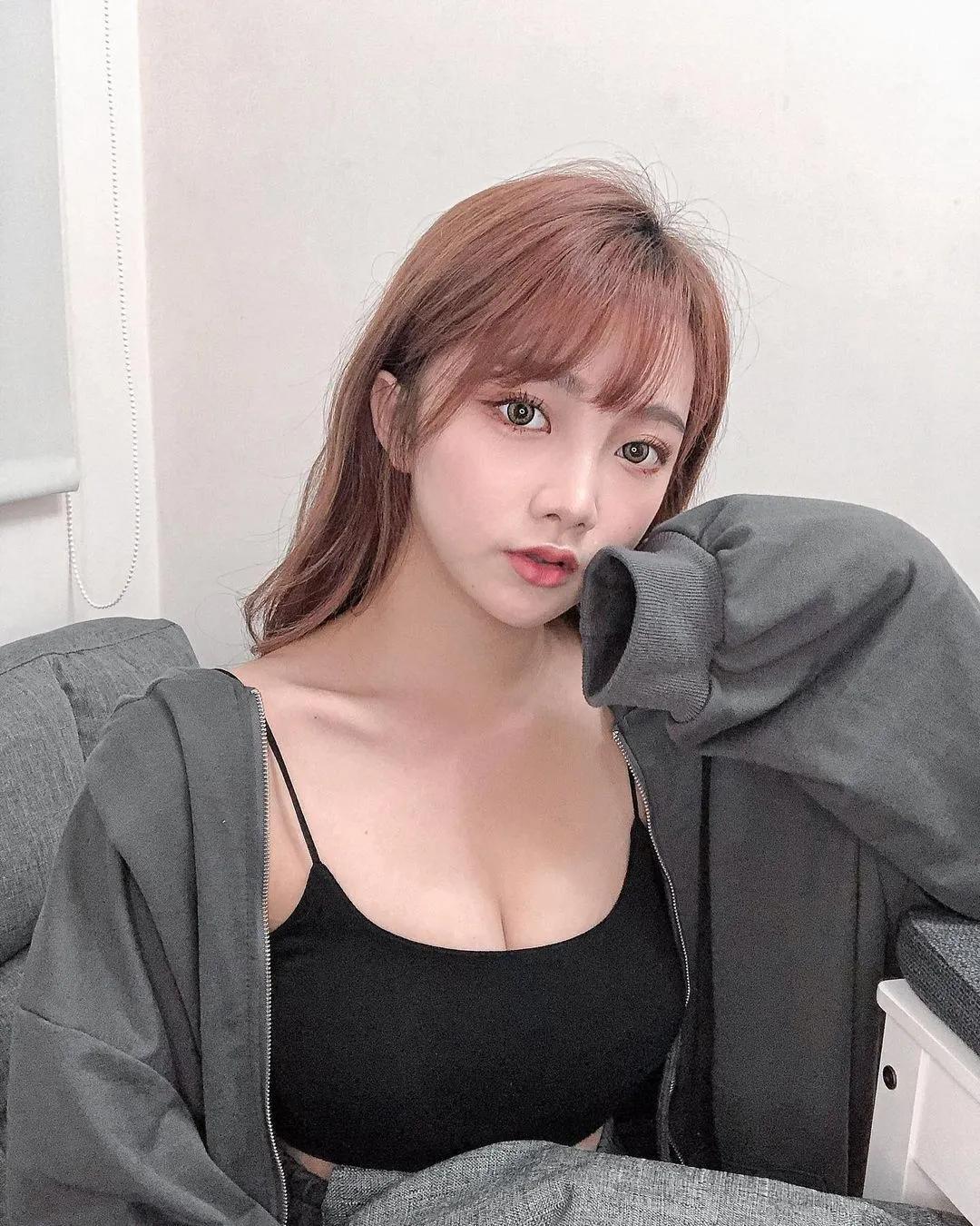 「正妹造型师」小琉球穿比基尼划船！脸蛋甜美还有「窈宨美体」太犯规啦～-小湿妹图(4)