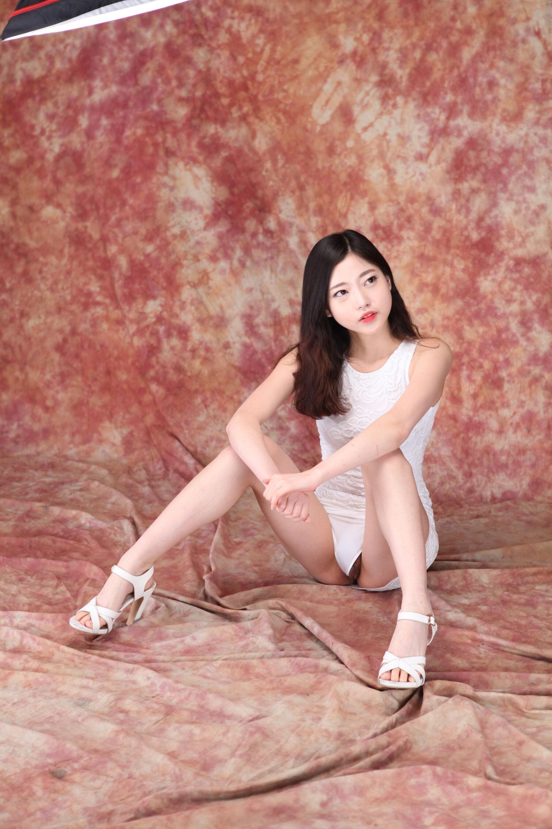 韩模套图 韩模朵儿（송이）大尺度人体私拍套图(125)