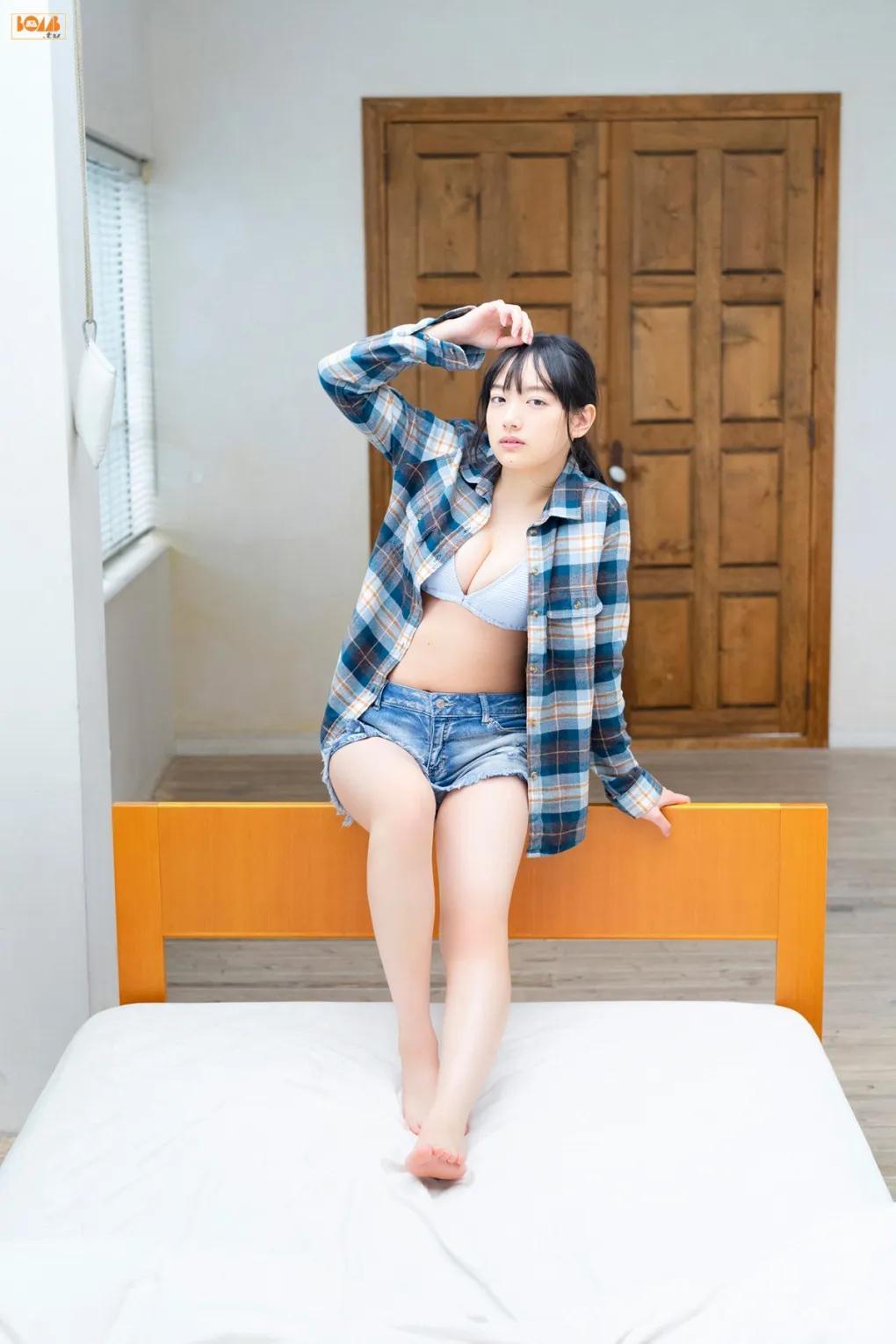 坂口风诗 没在客气露出「碗公圆奶」太惊人(18)