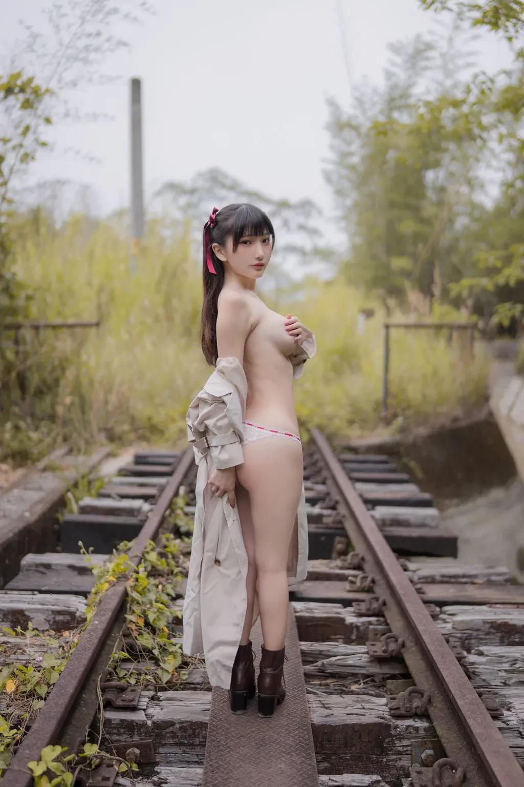 [Fantasy Factory] 小丁： Patreon Photobook Leak #2 (177 photos)(130)