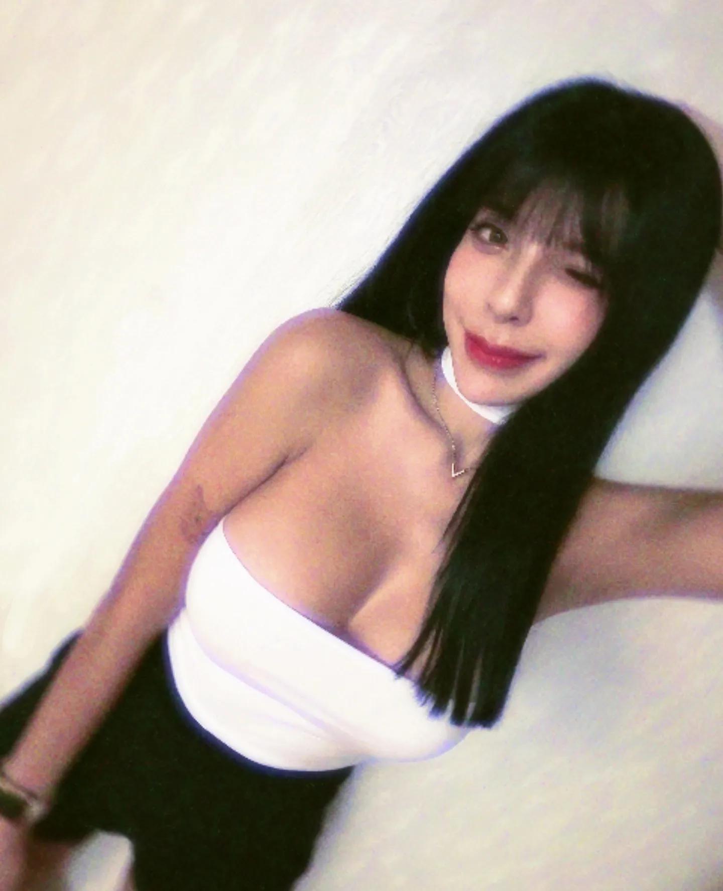 性感爆发「Anna安安」画面太诱惑了 直接爱上(17)