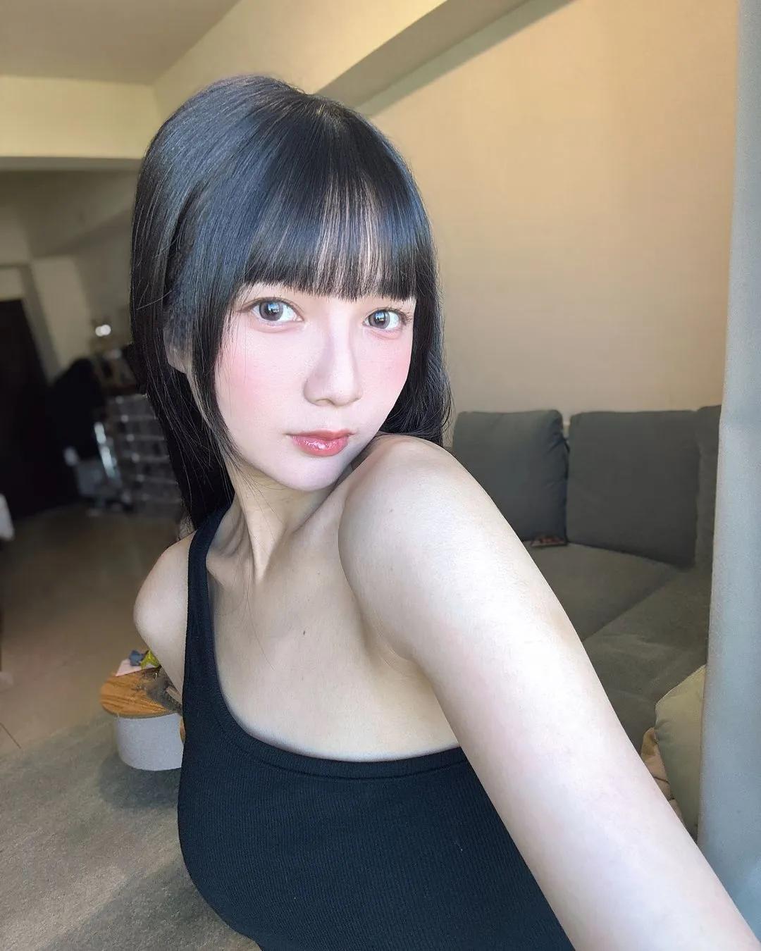 姣好身材「晓嫭」穿著性感诱人！魅力无穷(20)