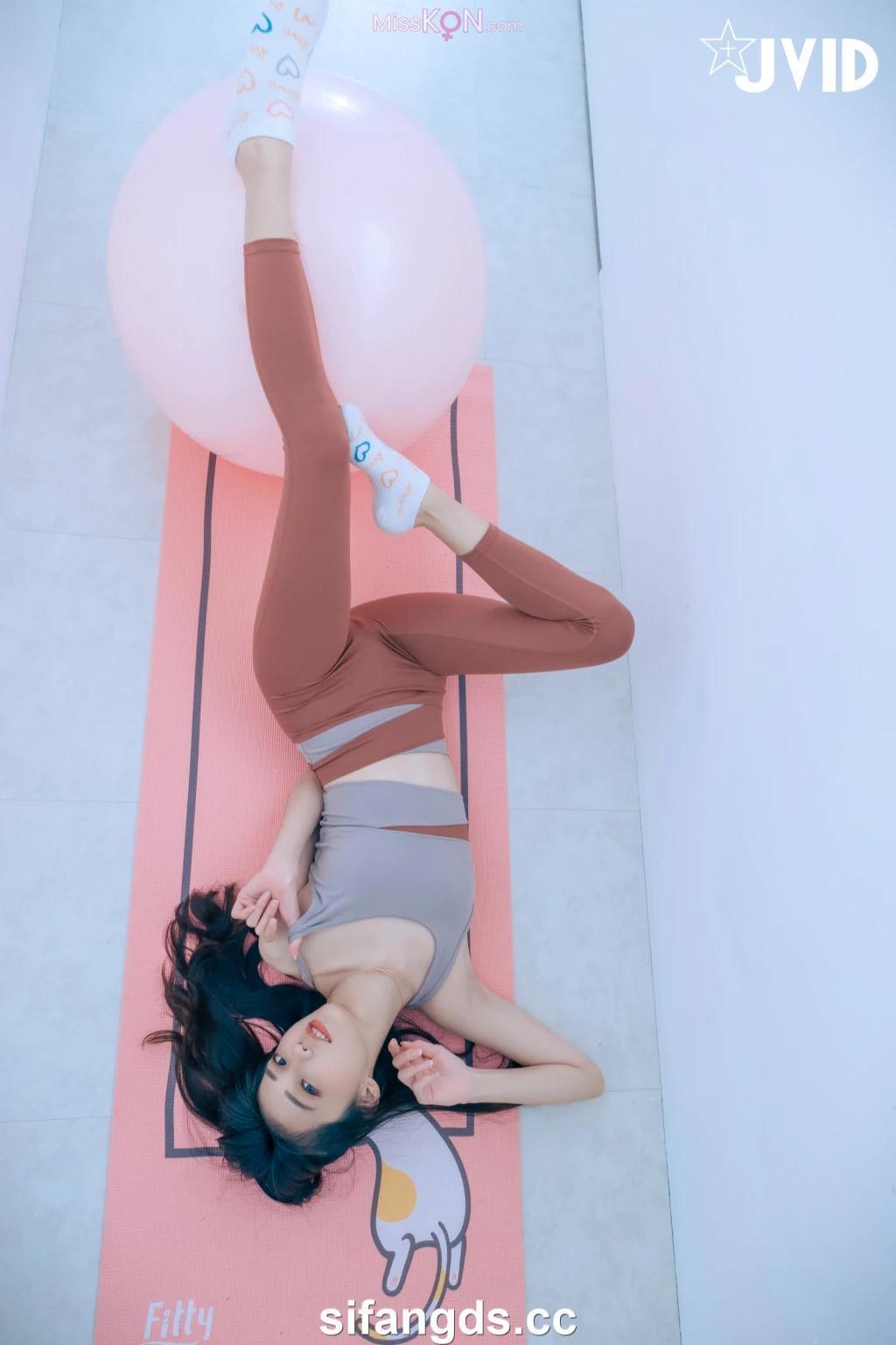 [JVID] 妍妍 Angel:【禁忌瑜珈課程】 瑜珈教練的秘密 裸體私人課程 (224 photos )(210)