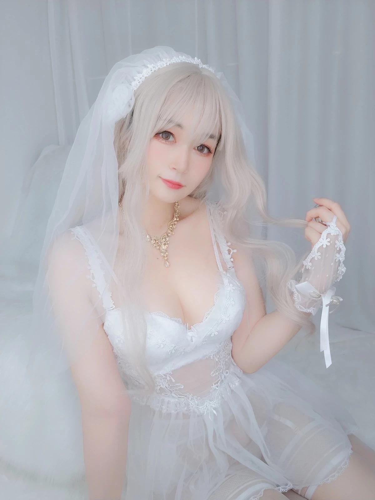 Coser小姐姐白銀81純白花嫁主題私房性感白色薄紗配白絲襪露性感內衣誘惑寫真161P(35)