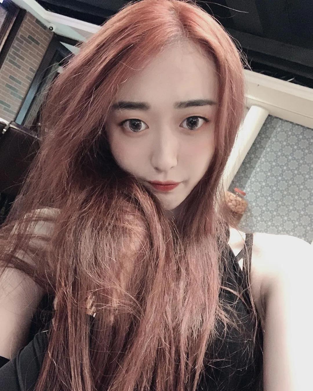 Cindy Pin 雪乳看起来超有料：极品长辈！(4)