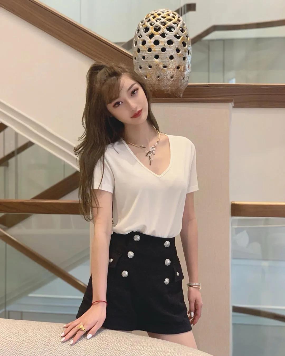 白皙奶妹「可禹」大露嫩乳辣到太过分！这乳量真的不是一般人撑得住啊！(13)