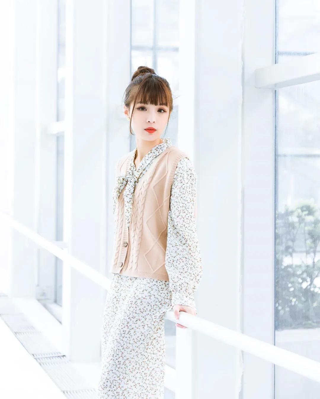 怎么每个角度 就不像同一个人 彰彰(3)