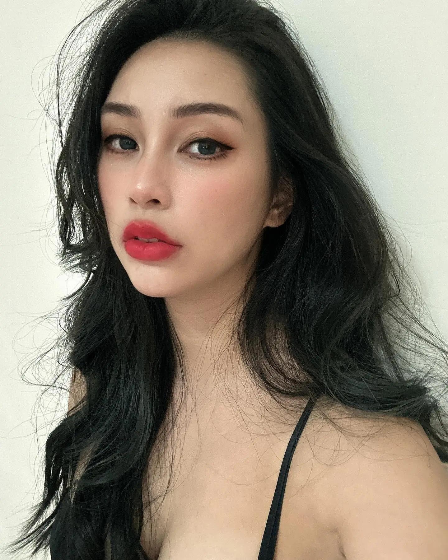 清新风格「Yuliana」气质性感兼具 散发一股仙气(9)