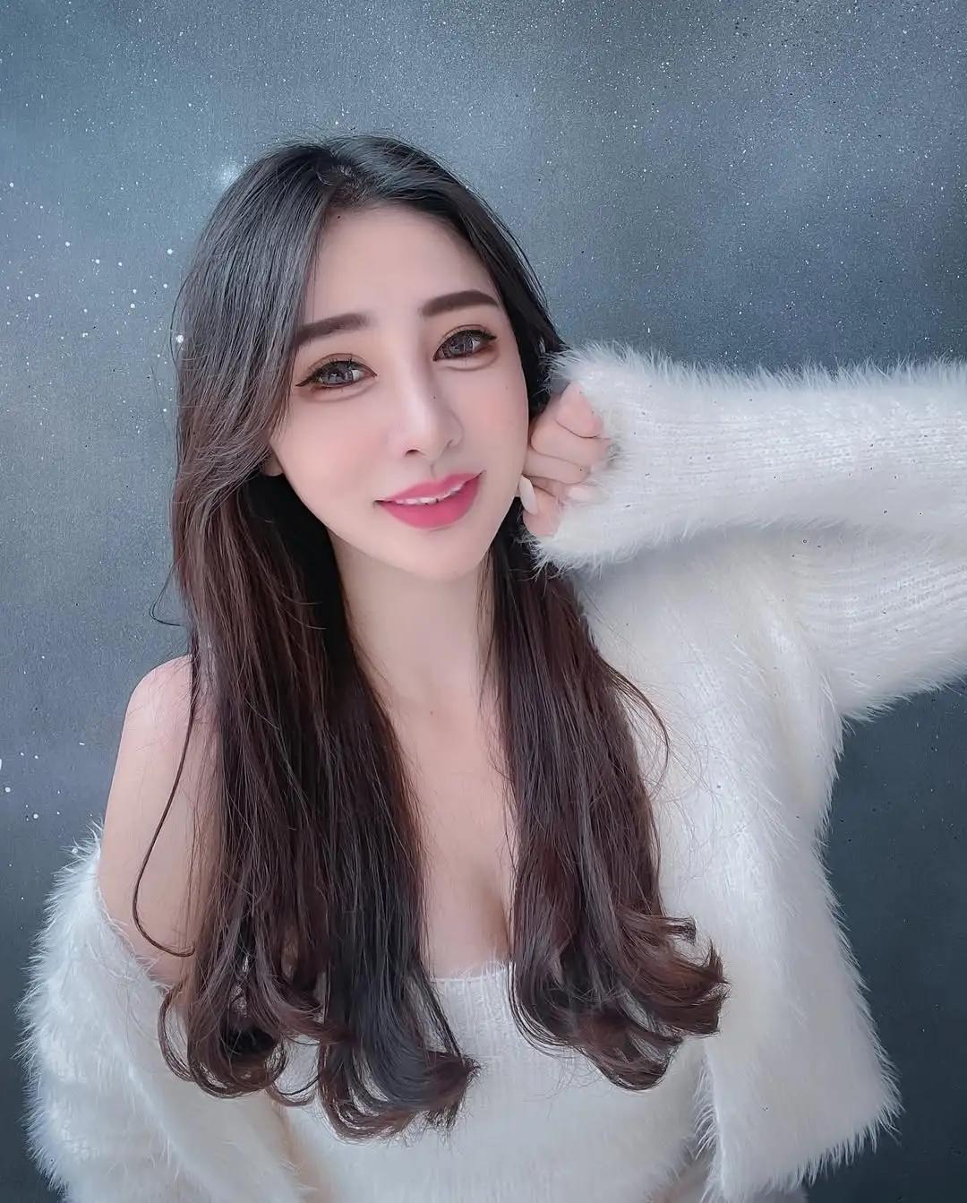 「刘小粉」天生丽质 绝佳比例曲线超紧实(4)