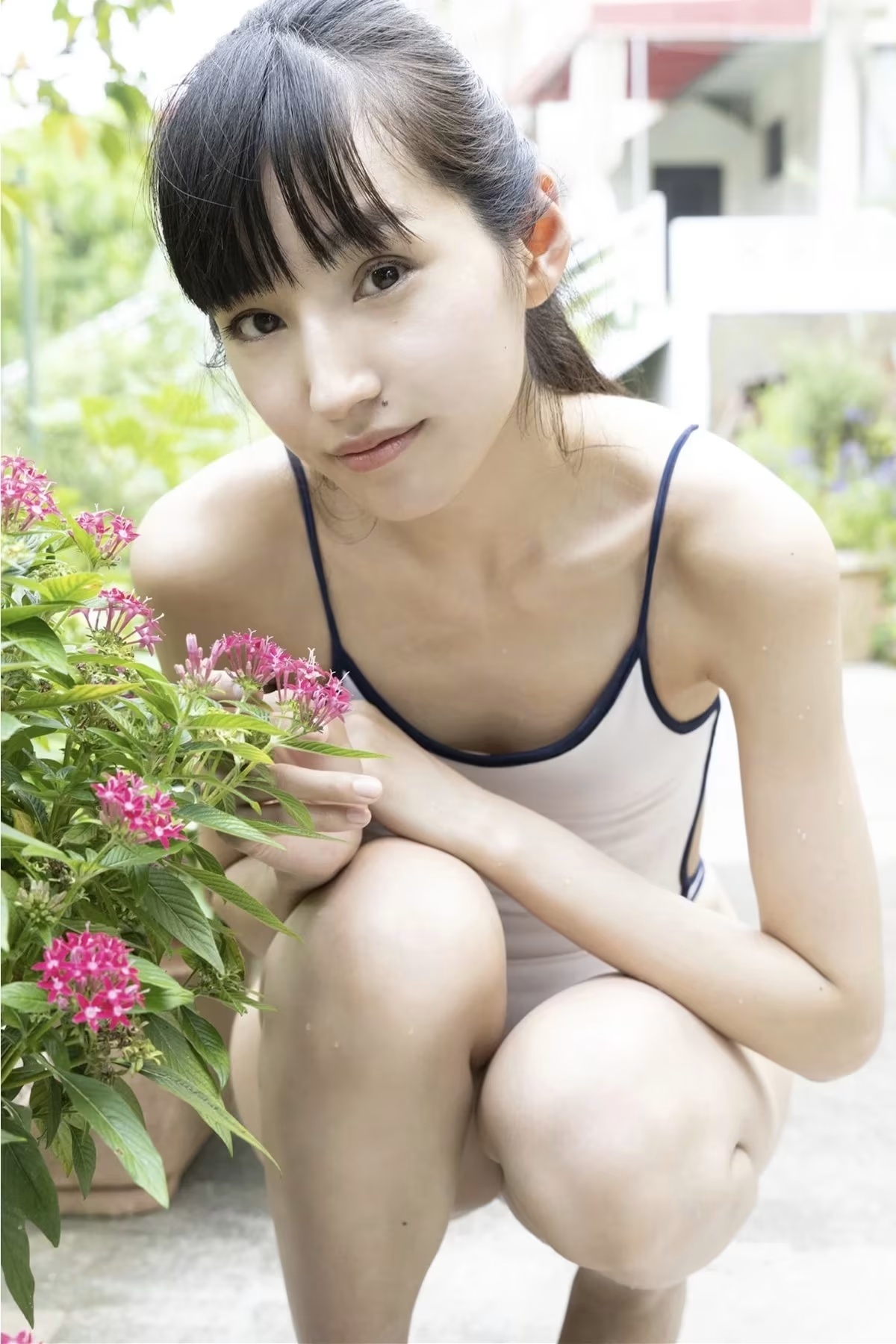 保田真愛獵奇美臀寫真集(9)