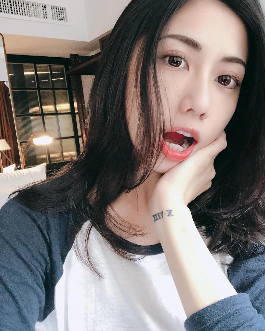 Leslie Chan 颜值爆表！清新美照疯传...(9)