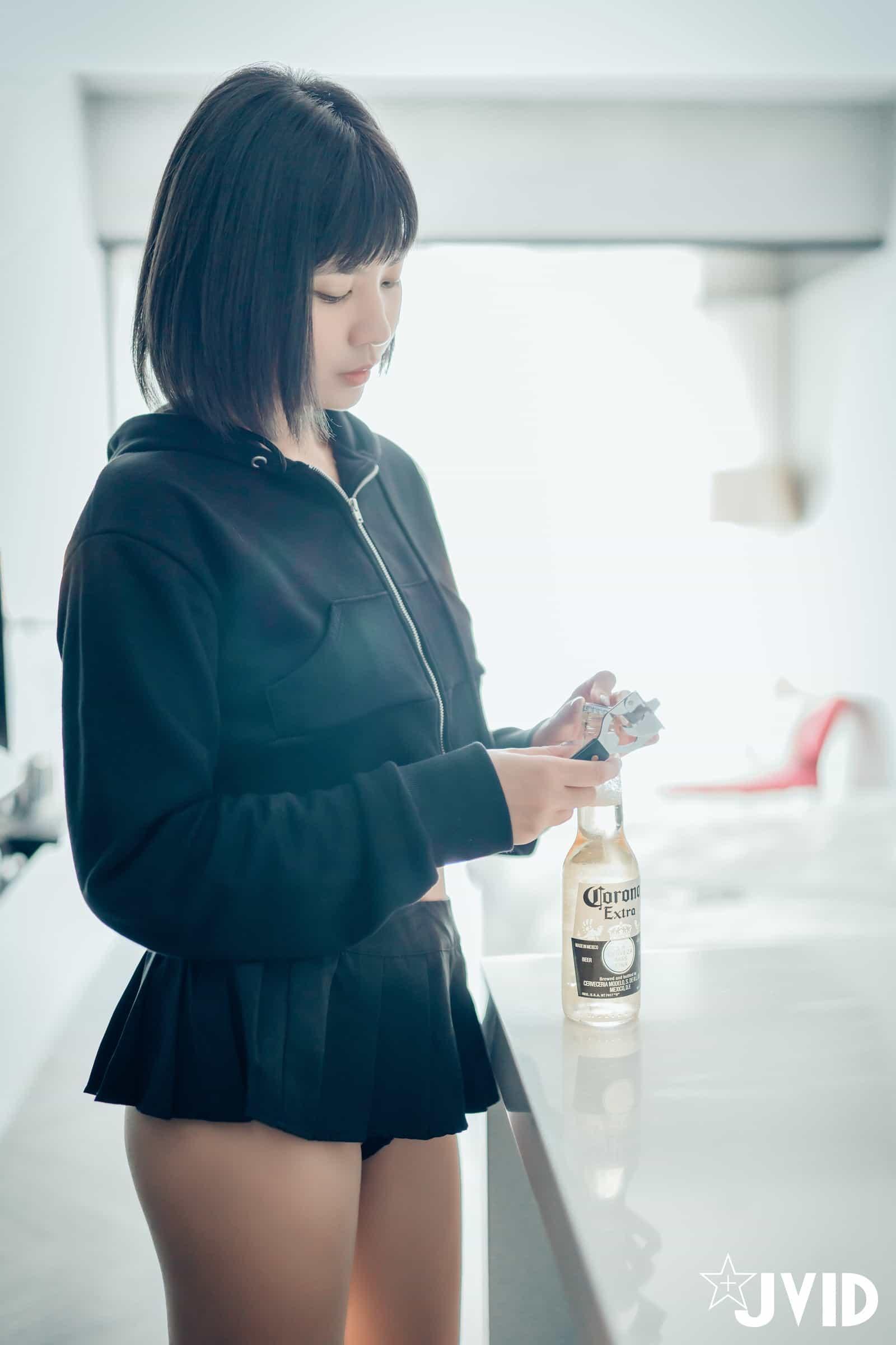 JVID-果宝宝妍妍比赛限定尺度写真?姐妹的体液(62)