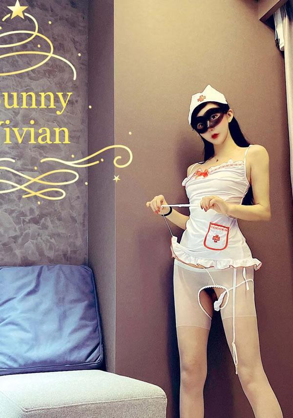 推特网红爱丝袜的Vivian姐尺度图集(31)