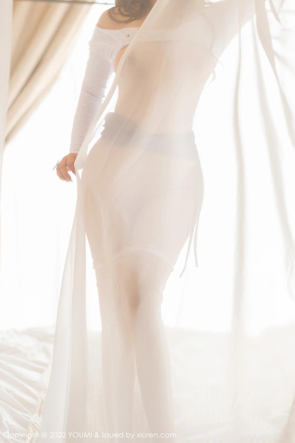 [YouMi尤蜜薈]Vol.794_模特小海臀Rena大理旅拍白色輕透上衣配開檔肉絲完美誘惑寫真60P(20)