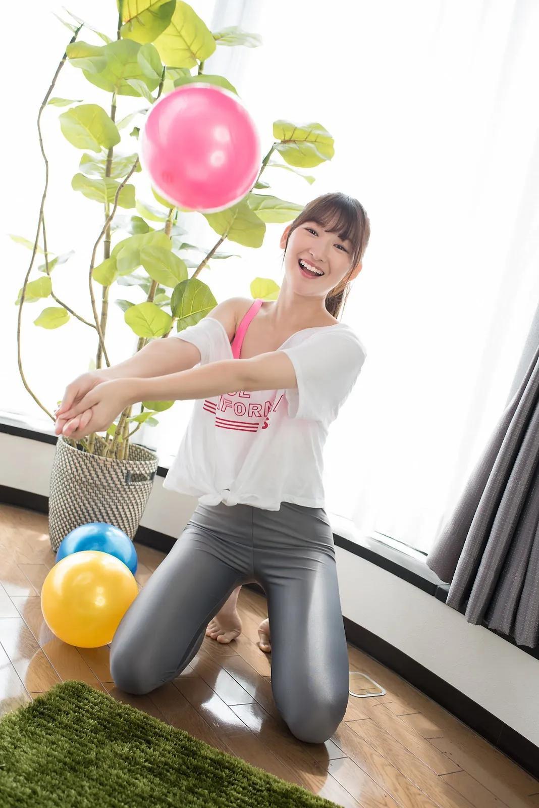 近藤あさみ 高挑身材瑜珈老师不自觉心痒痒(9)