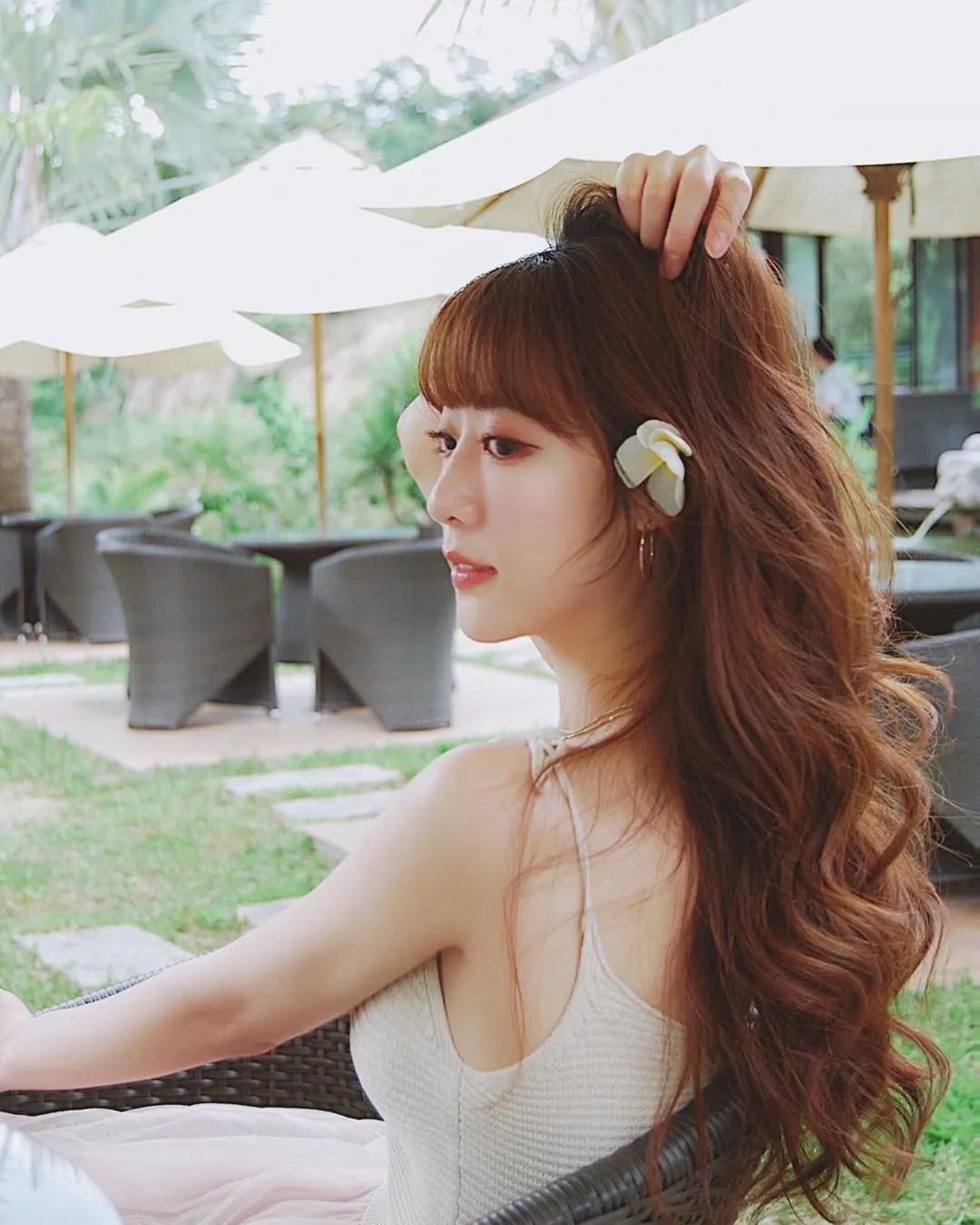 乔乔 美少女白皙牛奶肌迷人！超强视觉飨宴(15)