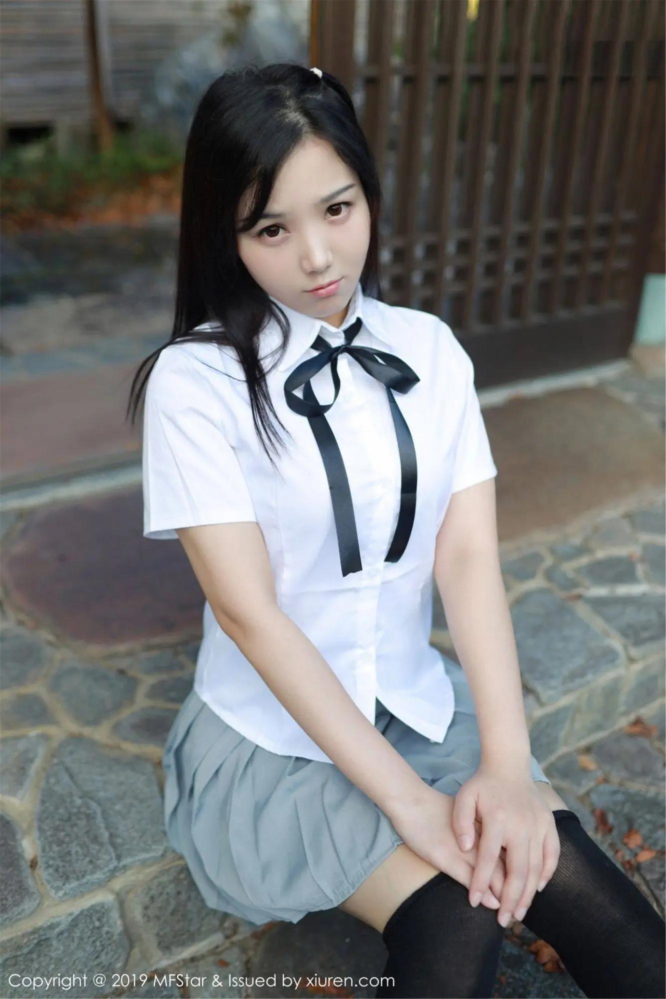 徐微微mia 水汪汪大眼可爱学生妹(39)