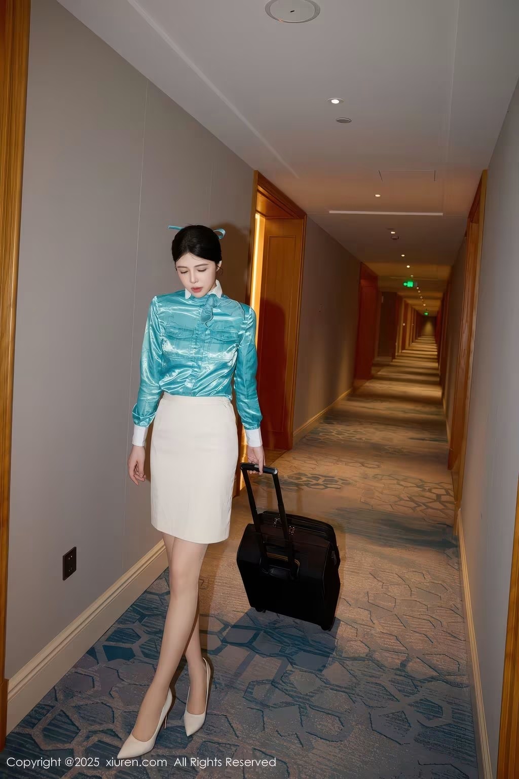 XIUREN No.10998： 方蕾蕾 (78 photos) - ( Page 1 / 4 )(8)