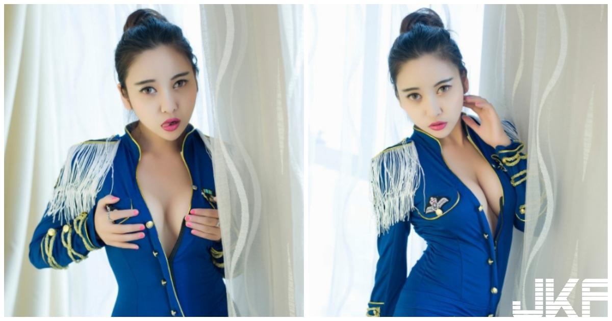 嫩模「大尺度捧奶照」超火辣！　拉链一开「双峰弹出」，胸前玫瑰刺青好邪恶喔！-小湿妹图(1)