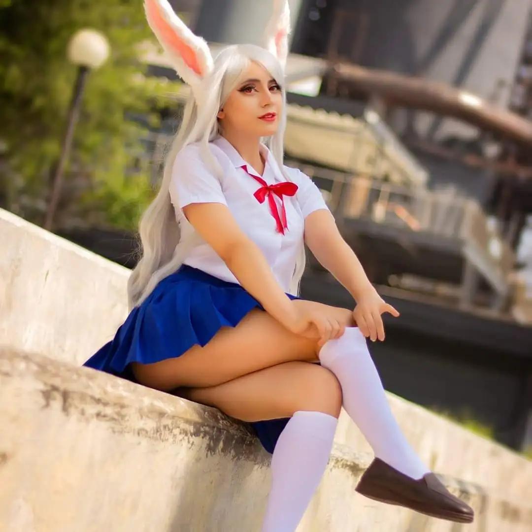 正妹Coser有穿像没穿　透视裙下网袜配小丁裤…蜜翘臀赤裸裸都被看光-小湿妹图(2)