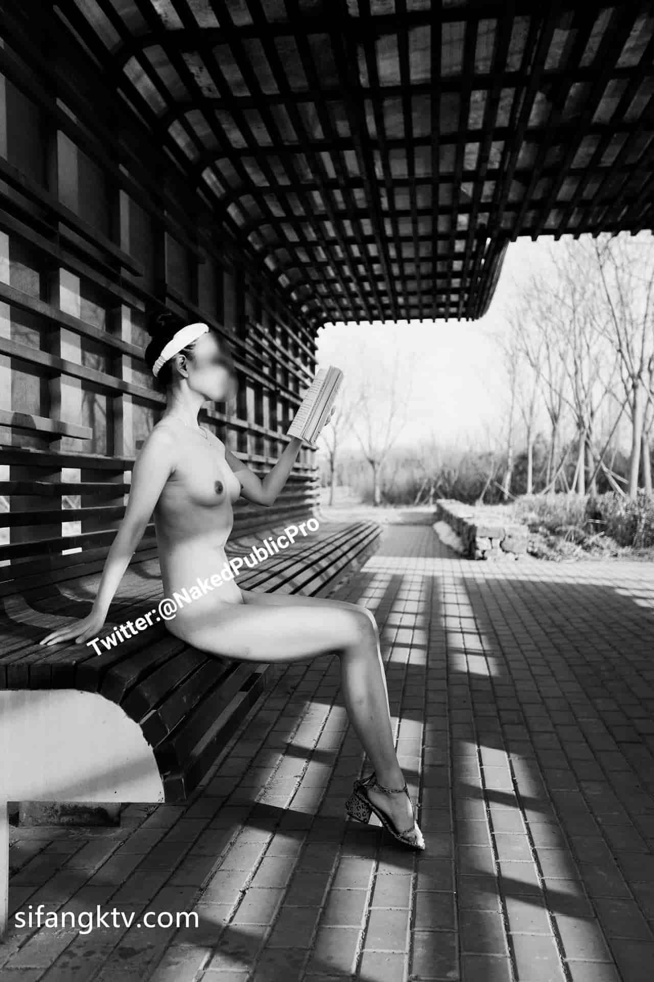 超高质量8位露出网红博主最新私拍NakedPublic(19)