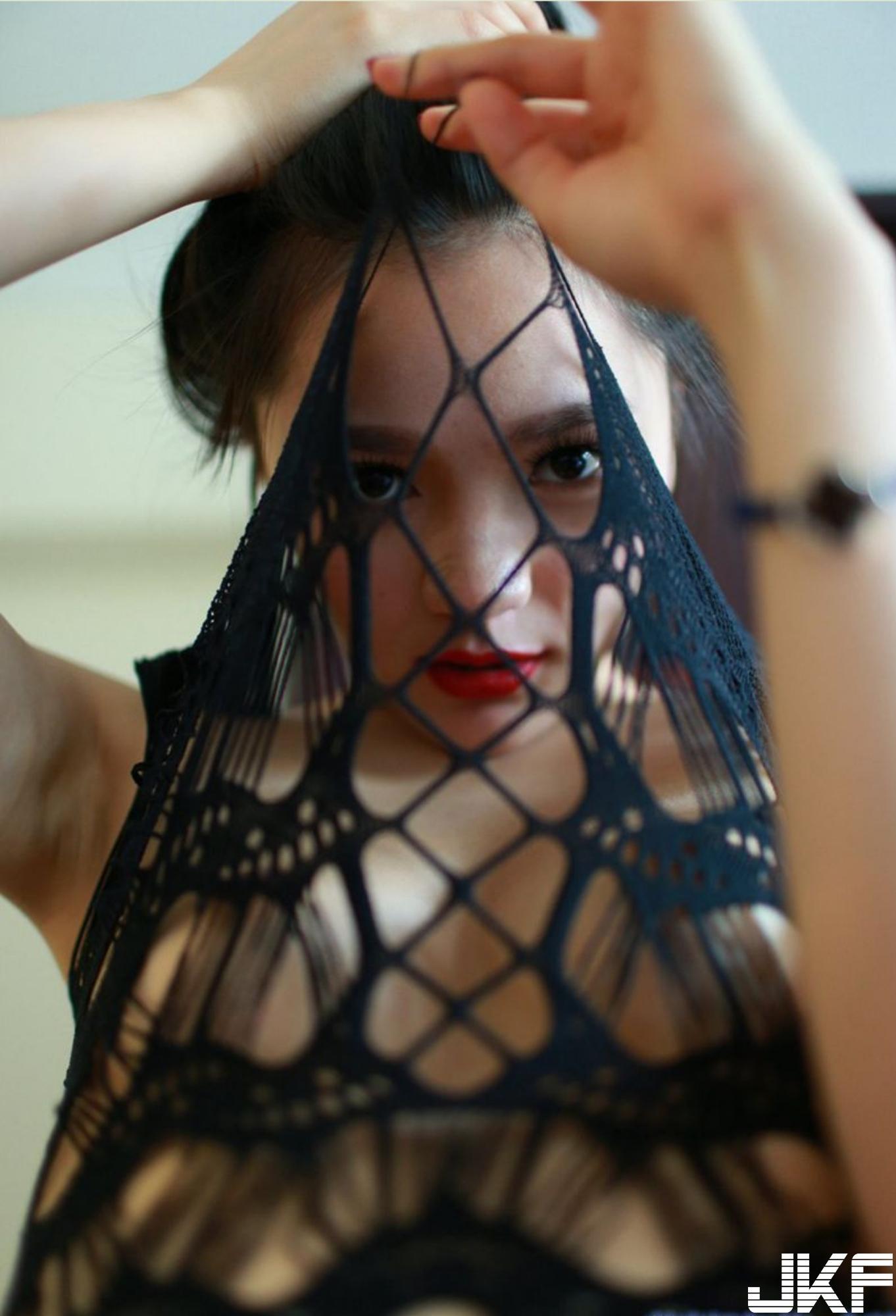 [陆模私拍] 商务旅陪美女夏之初脱 陆模-米兰 06(80)