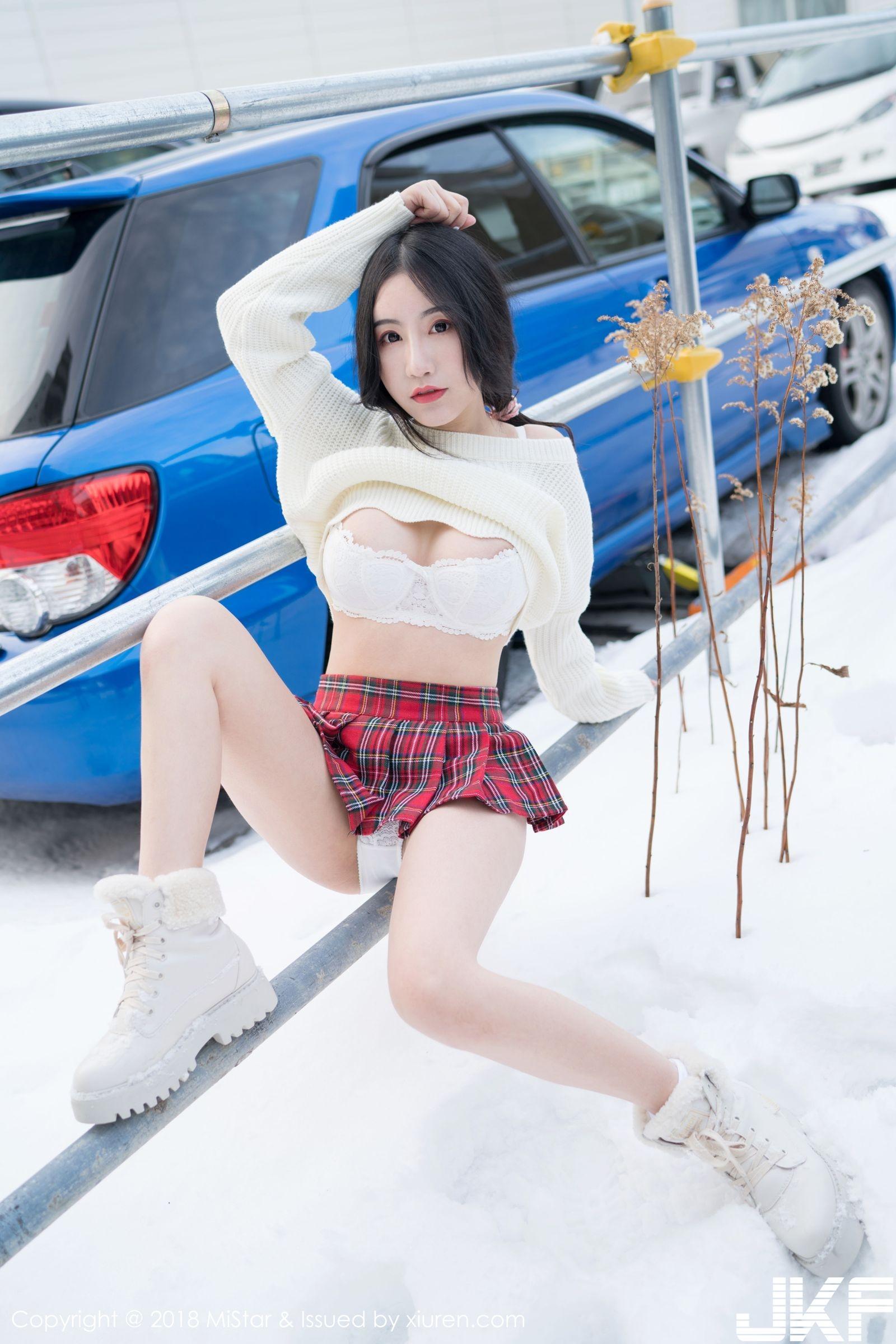 女神绯月樱Cherry 冰天雪地白衣红裙(19)