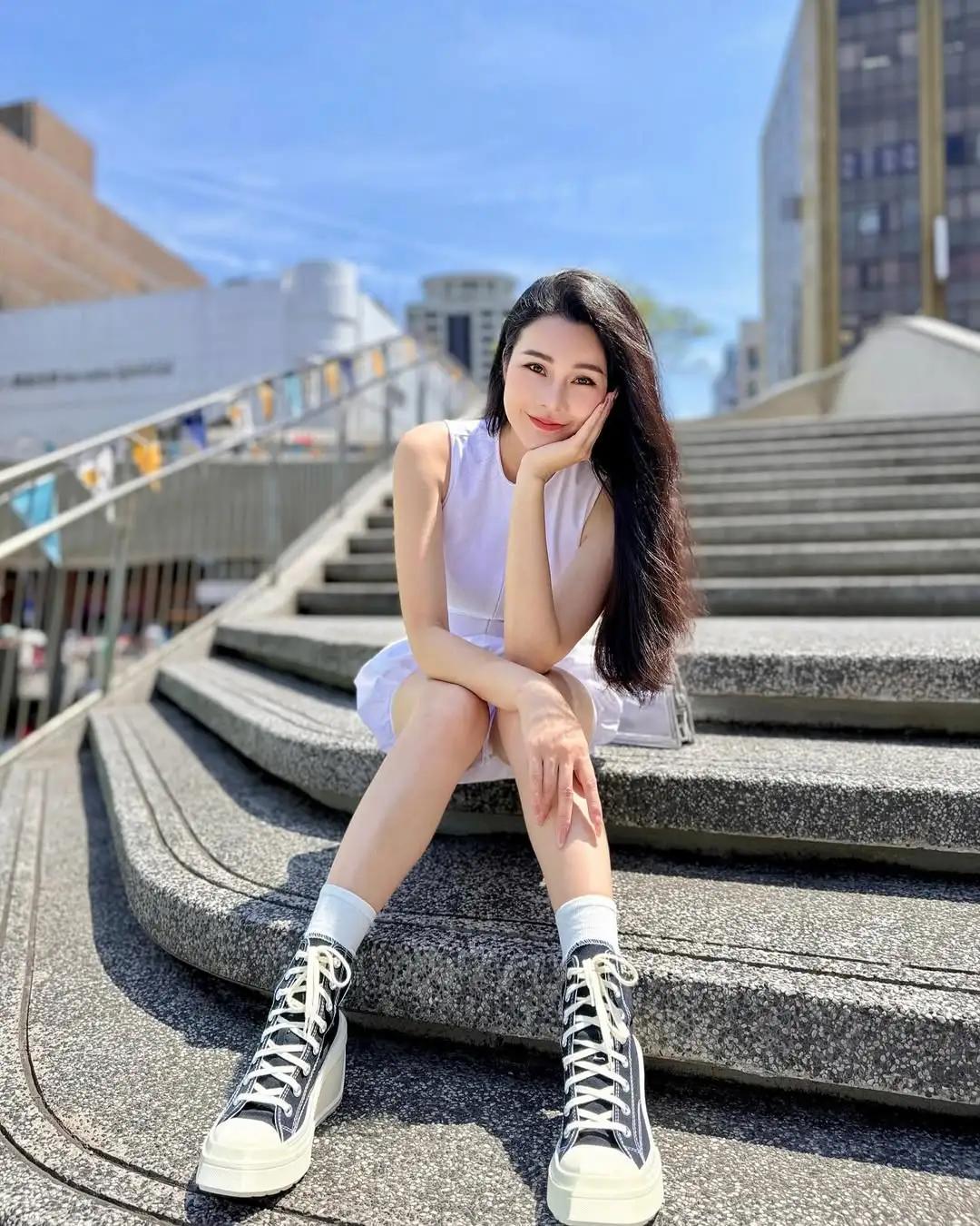 「希希_Hn_lin」身材曲线好猛烈 自拍时画面真美(6)