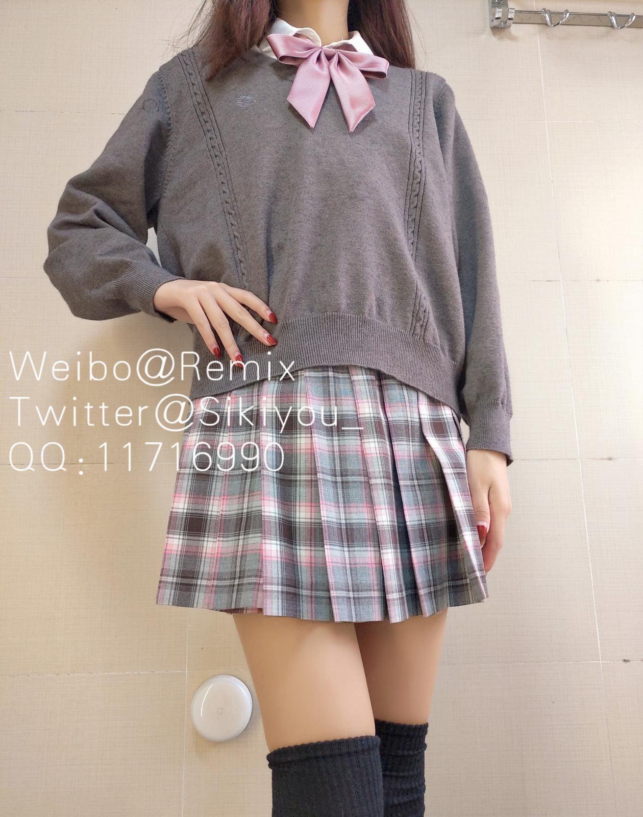 草莓味的软糖呀 - 樱华JK制服 丁字裤纤手磨粉嫩豆腐(36)