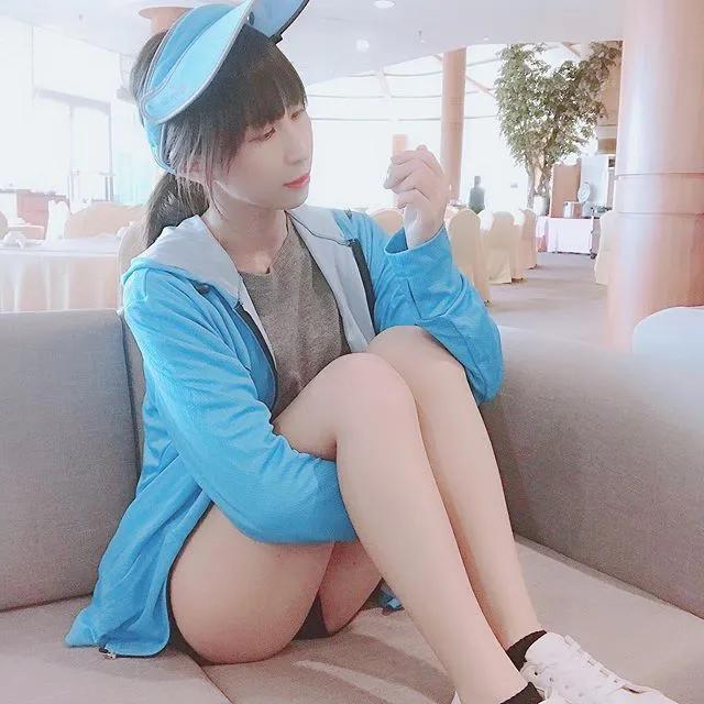 Ashely玥玥 身材曲线完美........辣到太夭寿(23)