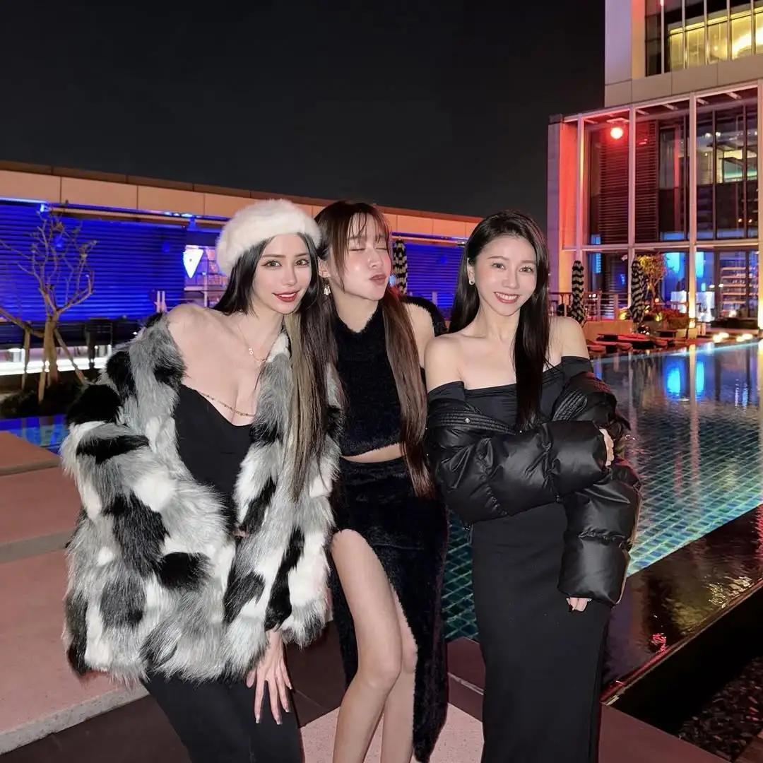 迷人风采「欣廷 Ariel」展现诱人曲线 骚气满满(15)