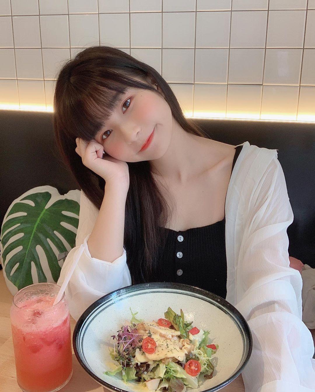 陈QQ 前顷形状超极品…甜美笑容网友全沦陷(5)