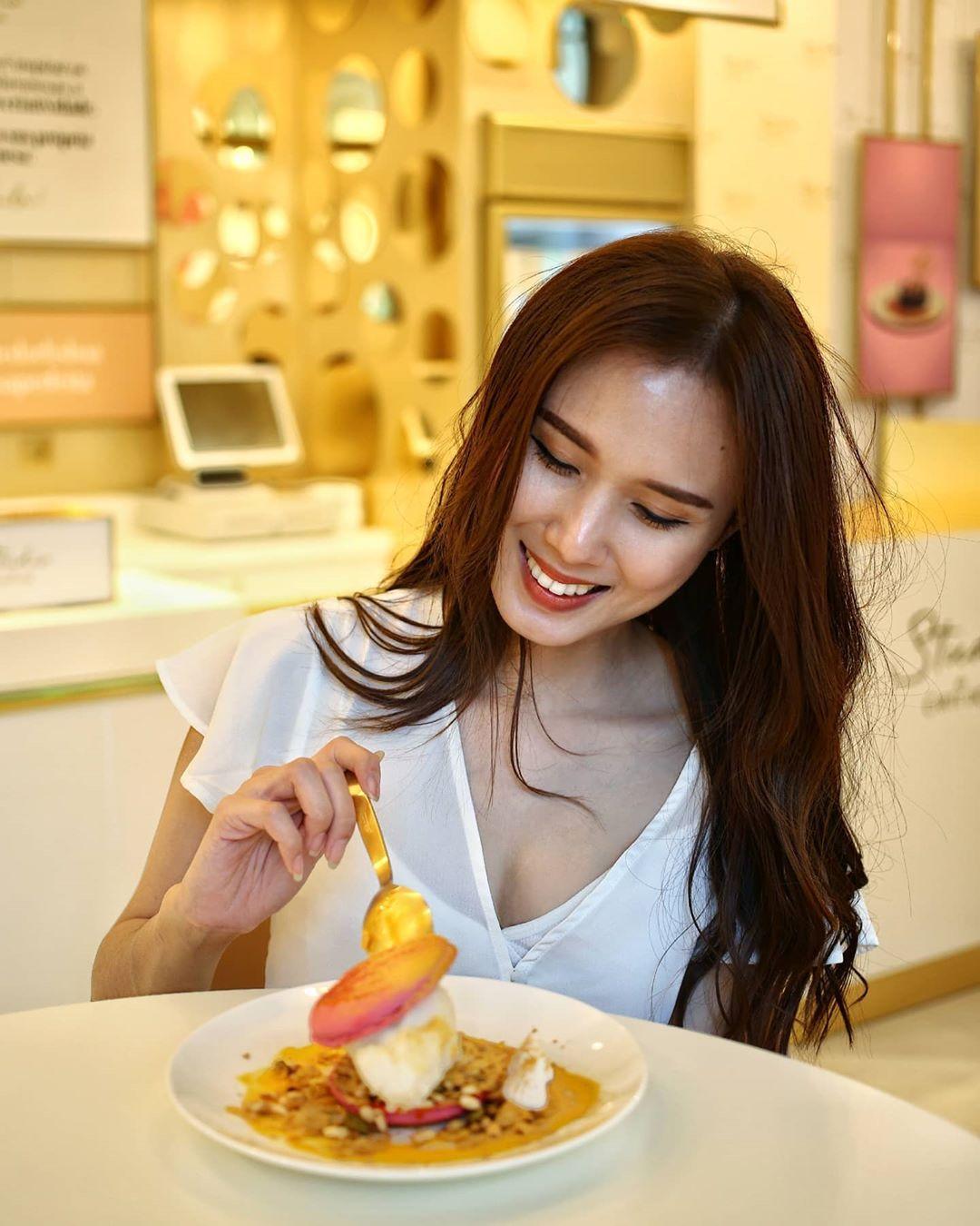 偶尔也要打一下知名度 Dolly cious(9)