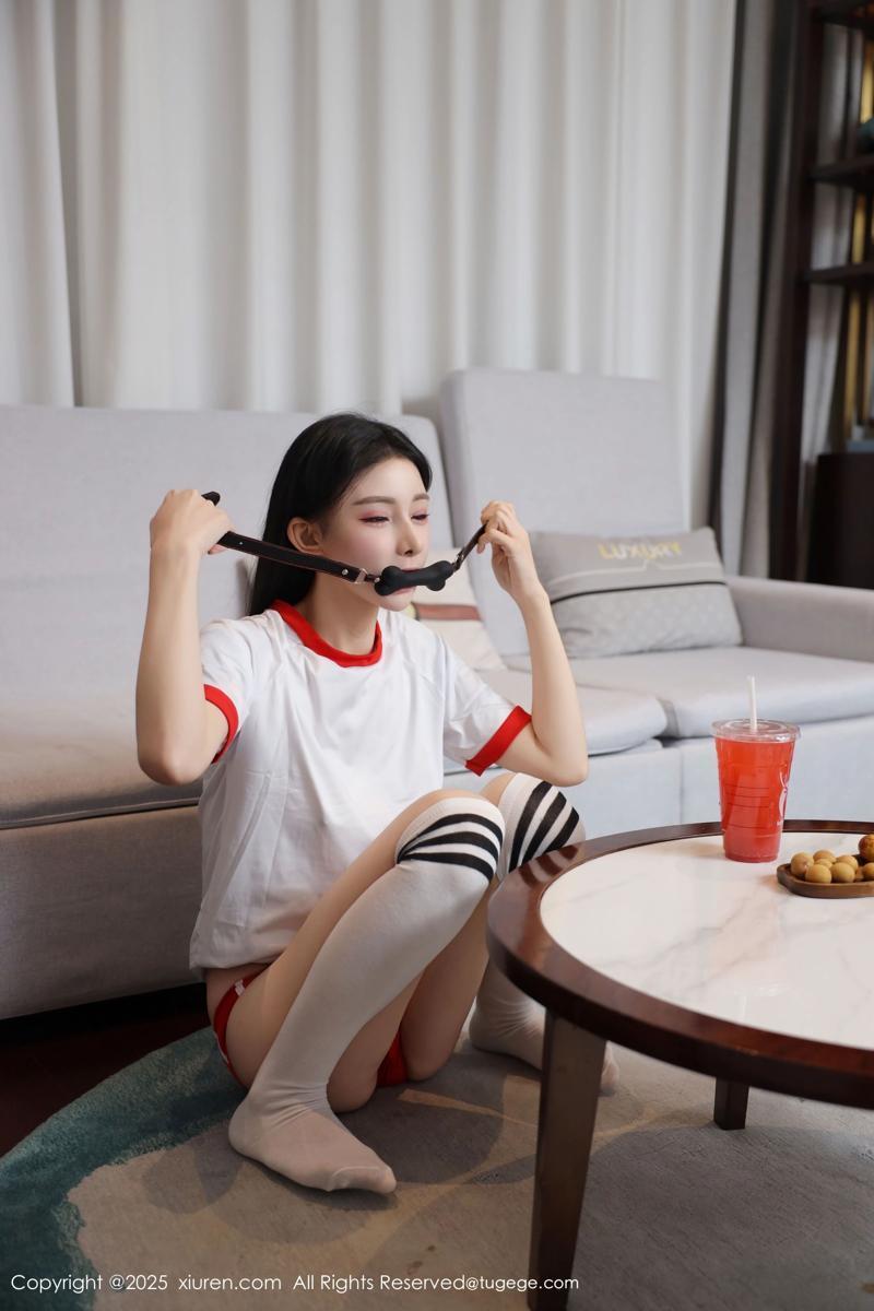 [XiuRen秀人网] 2025.12.16 No.11110 许微微呀(39)