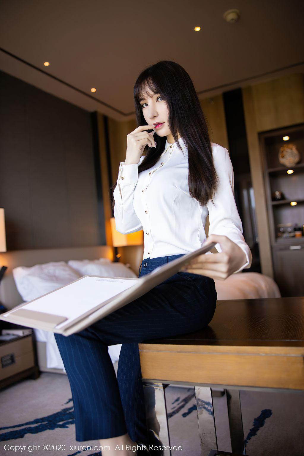 XIUREN No.2356: Zhou Yuxi (周 于 希 Sandy) (75 photos)(73)