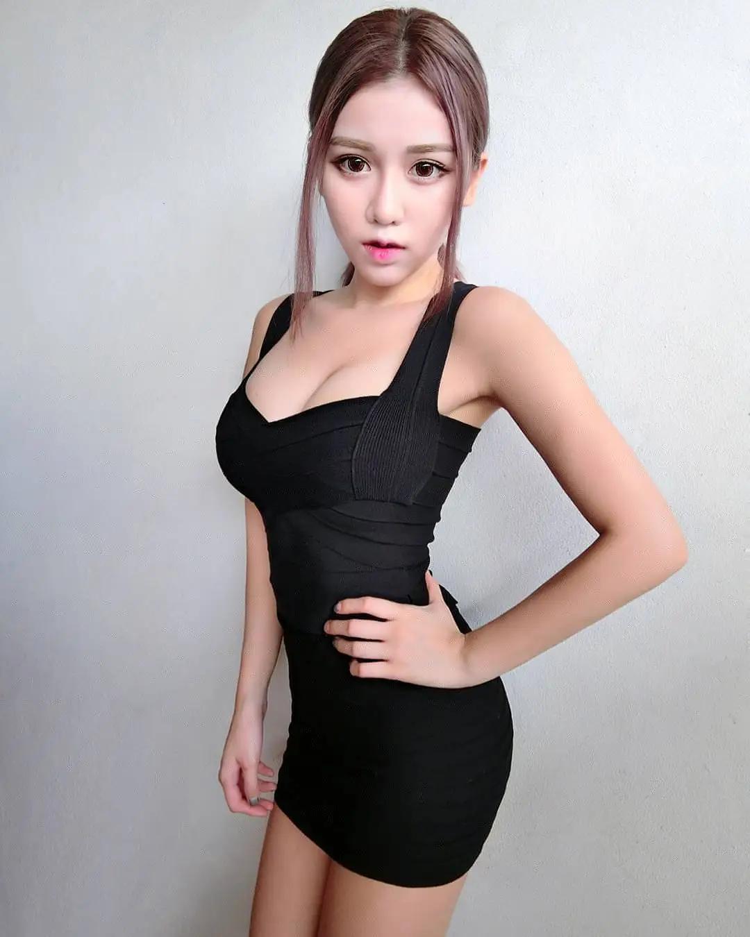 周甄娜Jenna 身材超级正的马来正妹(18)