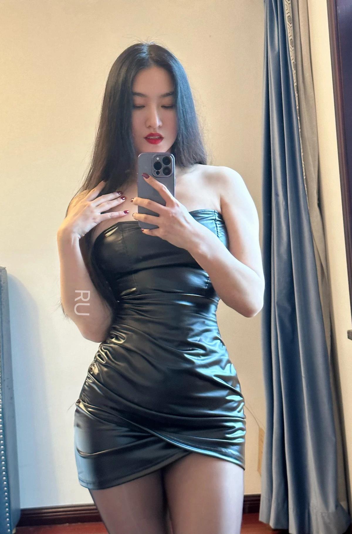 顏值博主寶兒茹171微密圈系列主題性感多套內衣服飾系列秀惹火身材完美誘惑寫真320P(317)