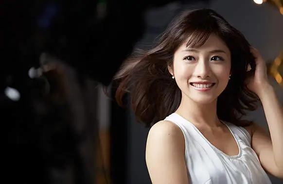 《石原聪美的出道契机》曾经喜欢过一位学长但被拒绝所以隔年就...(1)