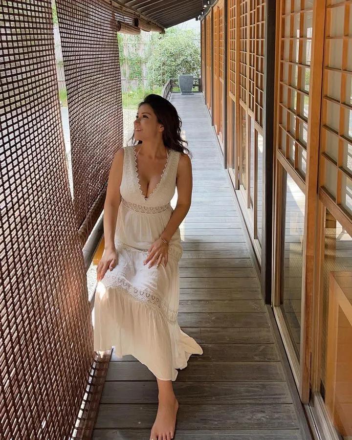 巨乳美女「芯宝儿」性感到让人招架不住 粉丝直呼太美(27)