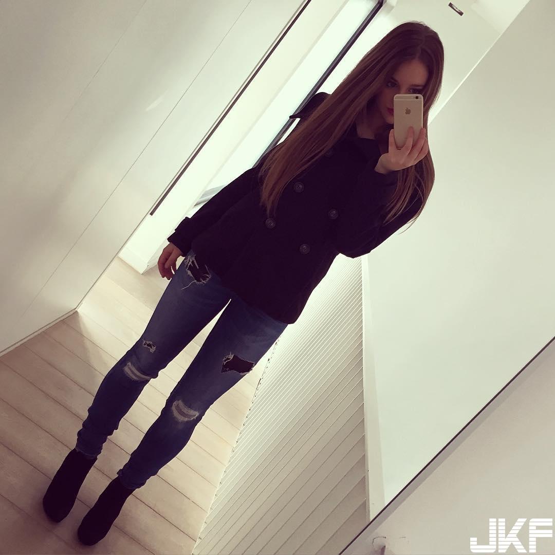 天使正妹！「甜心美眉」无可挑剔绝美颜超迷人　「小短裤露美腿」好吸睛-小湿妹图(2)