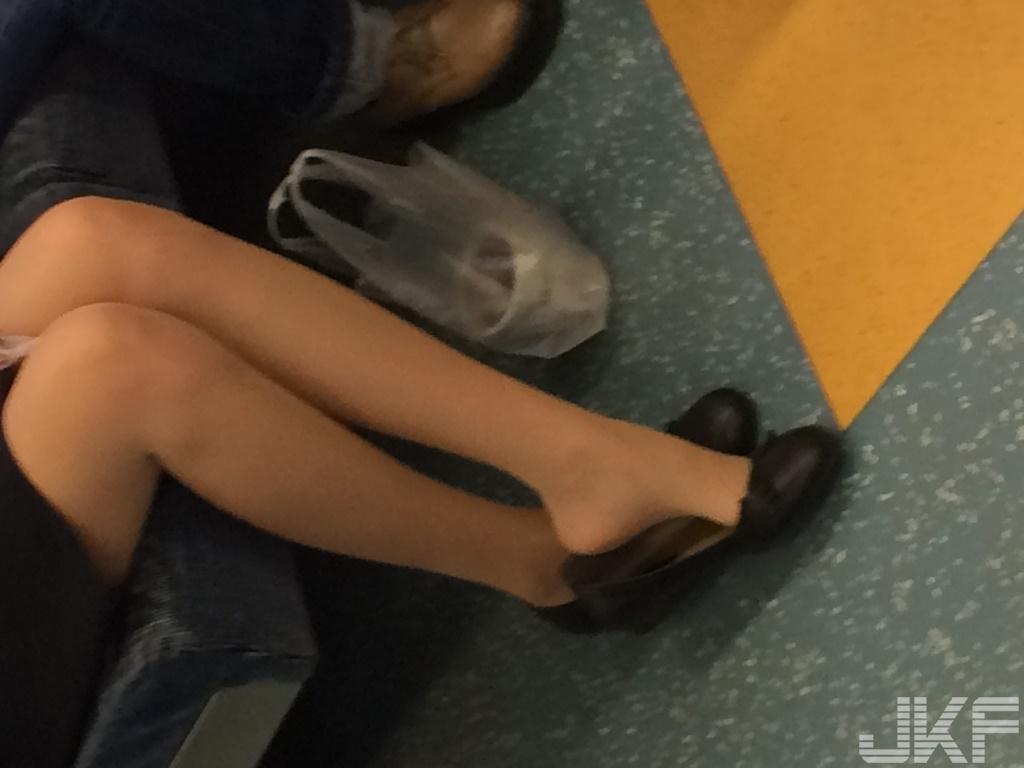 有时后露出脚真的很性感(49)